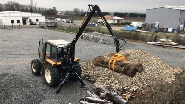 Image sur GRUE FORESTIERE 520 ATTACHE 3 POINTS